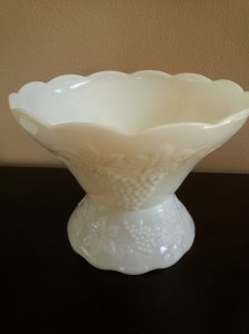 Now if this isn't the most beautiful punch bowl....